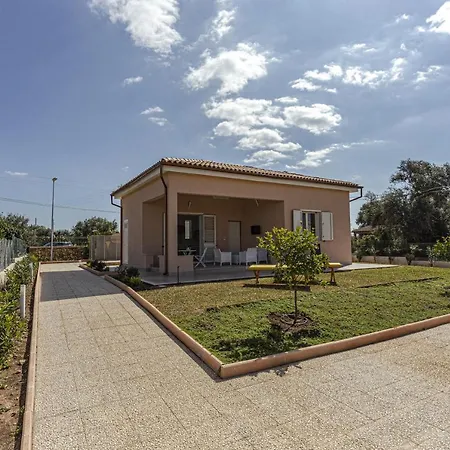 בית נופש Milocca Homes *